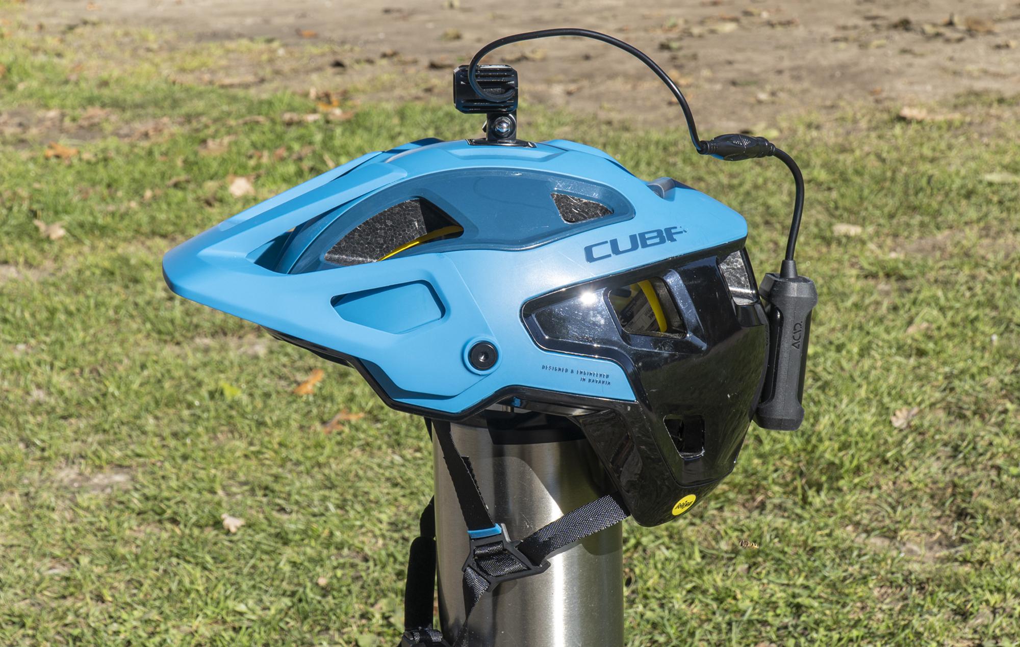 Test Cube Strover Helm und Acid HPA 2000 Lampe