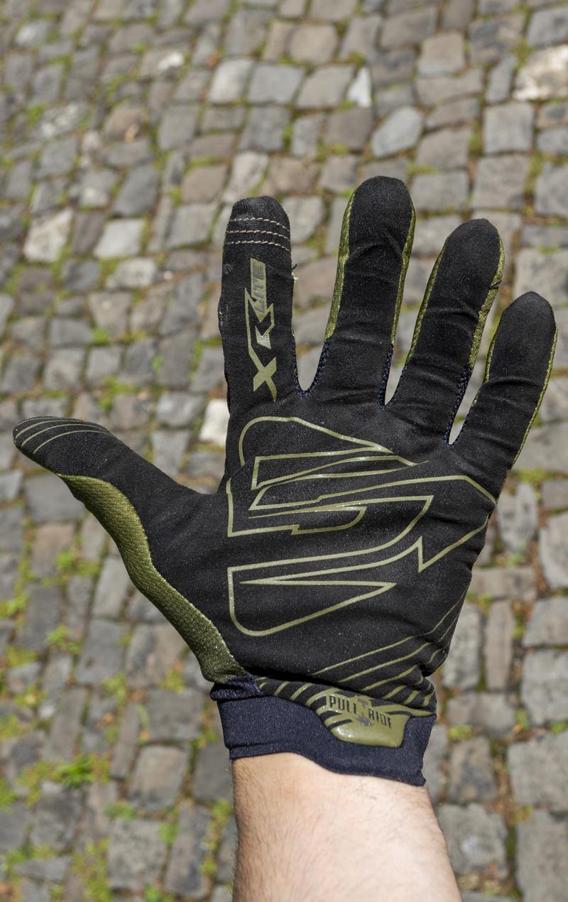Test Five XR-Light Handschuhe
