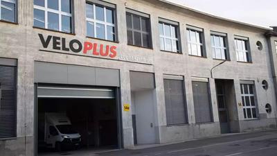 Veloplus eröffnet neues Logistikzentrum.